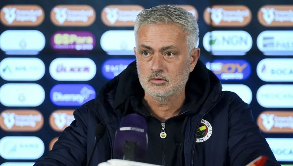 GettyImages-2201196968 Galatasaray's Strong Response to Jose Mourinho's