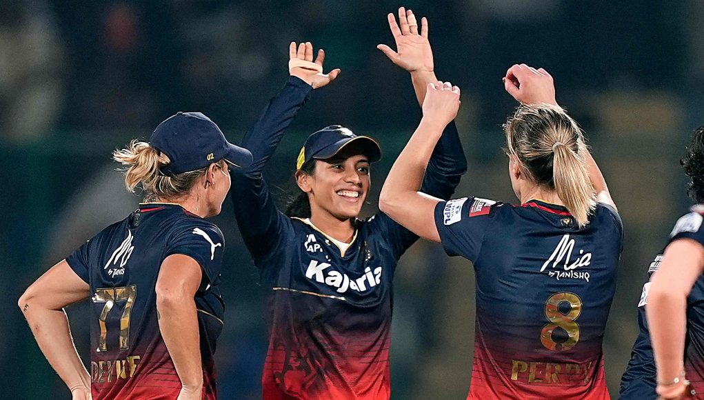 PTI03_12_2024_000366B RCB's home struggles raise tactical concerns