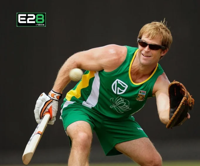 Best Fielders in Cricket History