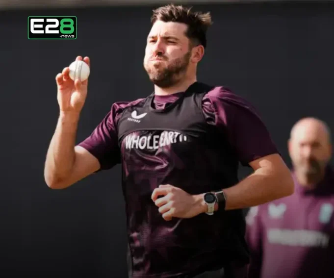 Jamie Overton Replaces Saqib Mahmood in Third ODI