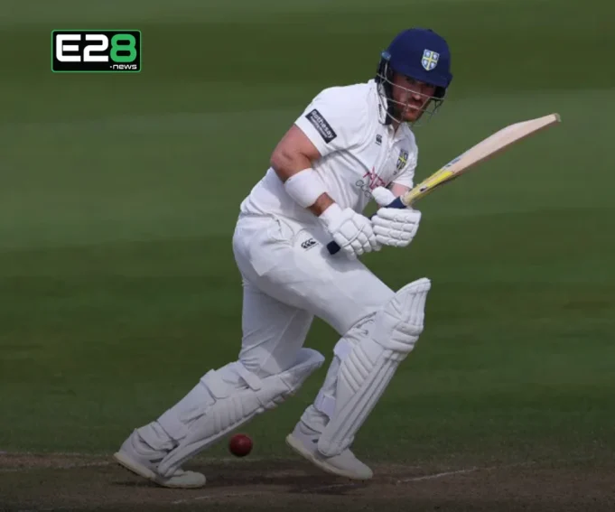 Raine Potts deny Essex with late stand and storm