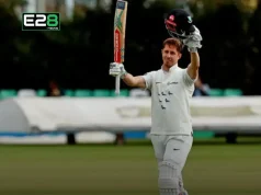 Simpson’s Century Puts Sussex in Command Against Worcestershire Simpson hundred keeps Sussex in control vs Worcestershire