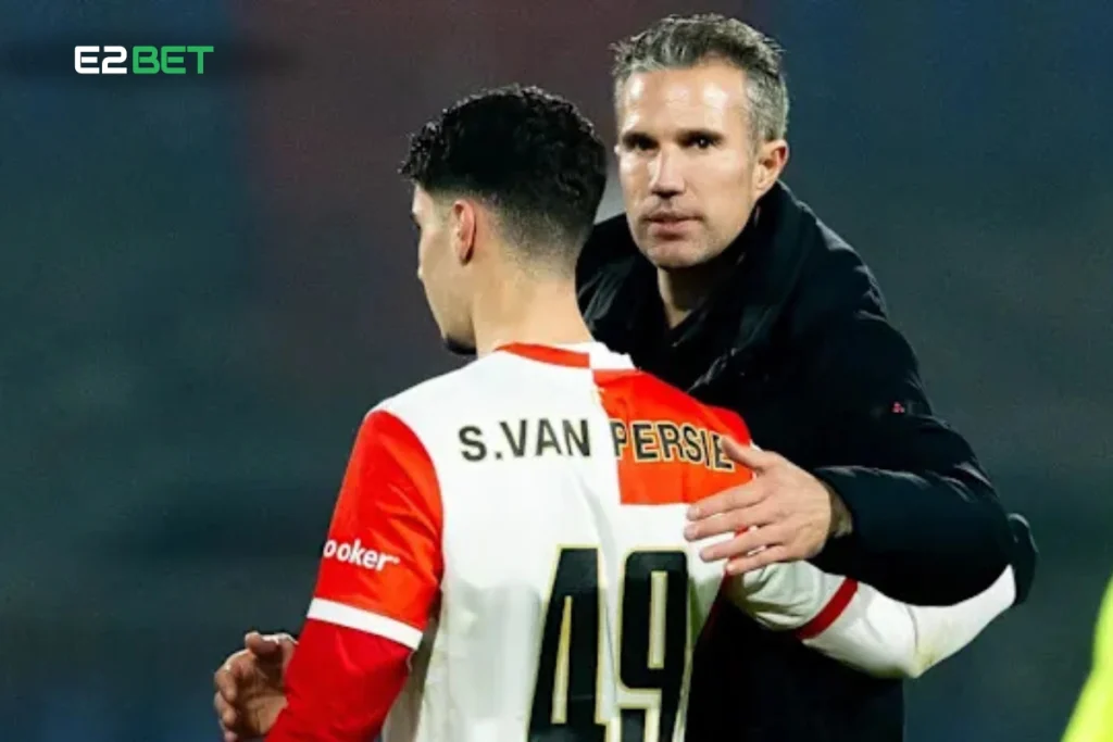 Van Persie Gives Son Debut in Europa League Decision