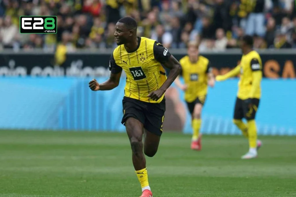 Borussia Dortmund Home Form Keeps Bundesliga Title Hopes Alive